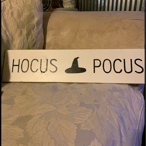 Cute ‘Hocus Pocus’ sign